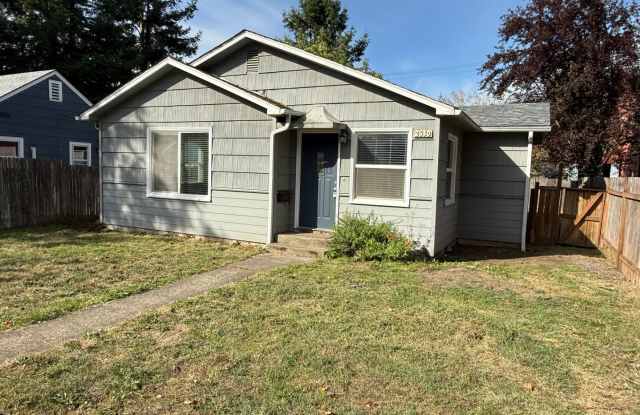 Updated 3-bedroom 1 bath house in Eugene! Gallery 3