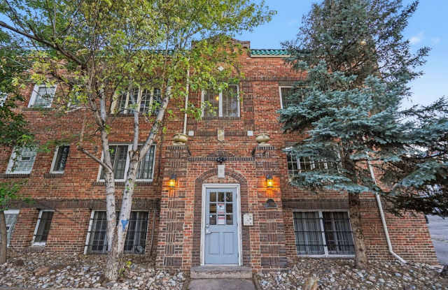 Walkable Capitol Hill Condo | Parking Included Gallery 1