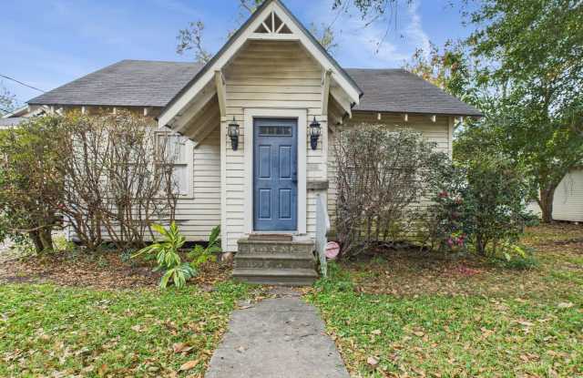 ATTENTION UL STUDENTS!!!! photos photos