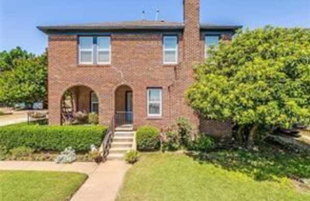 2536 Lubbock Ave - 2536 Lubbock Avenue, Fort Worth, TX 76109