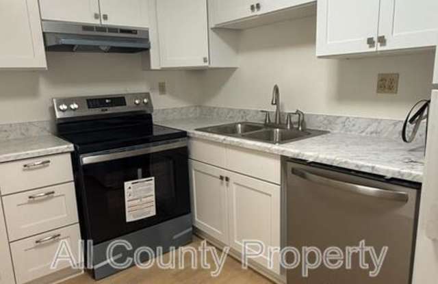 1825 Saint Julian Pl Gallery 2