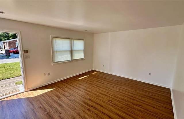 324 Naval Base Road Gallery 3