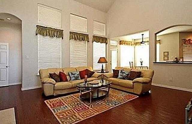 1105 Elmgrove Lane Gallery 3