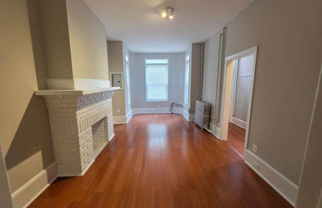 239 K St., NE Gallery 4