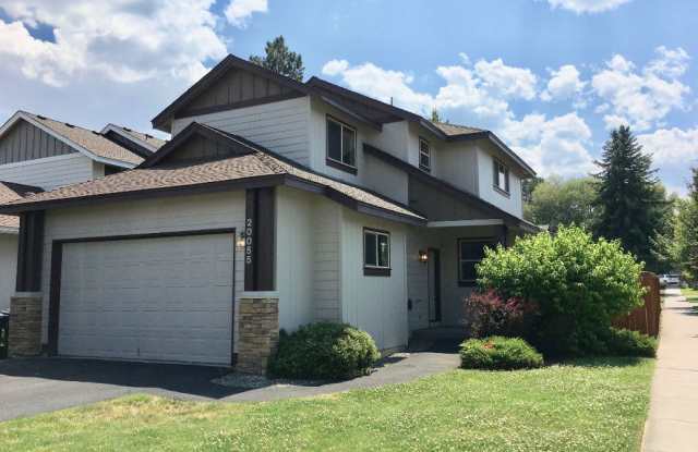 20055 Badger Rd - 20055 Badger Road, Bend, OR 97702
