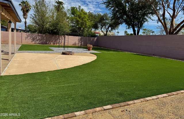 16801 N 45TH Place Gallery 2