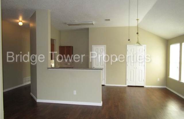 2210 Sumac Drive Gallery 3