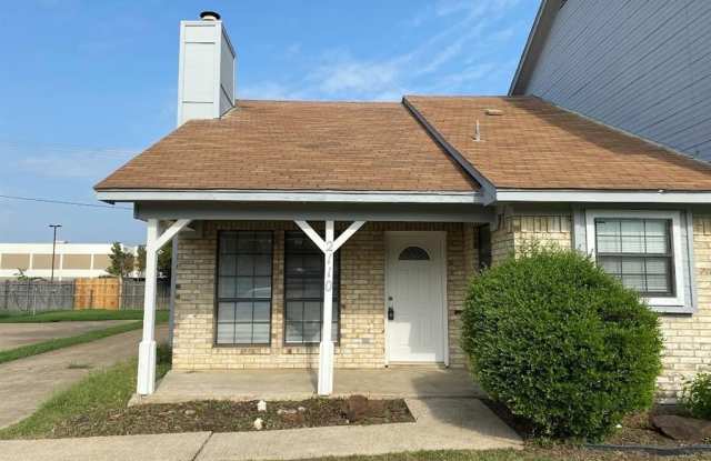 2110 Stone Moss Lane - 2110 Stone Moss Lane, Grapevine, TX 76051