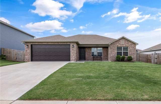 2313 Pinewood  AVE - 2313 Pinewood Avenue, Lowell, AR 72758