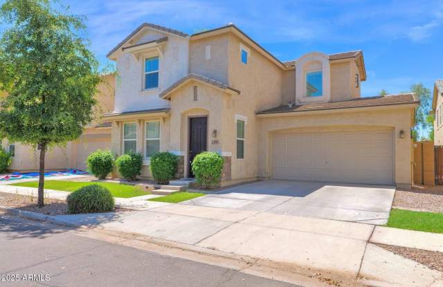 4161 E FAIRBANKS Street photos photos