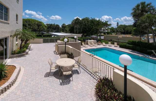 4325 GULF OF MEXICO Drive Gallery 3