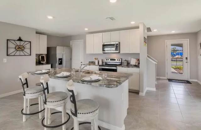 10215 Charlotte Drive Gallery 2