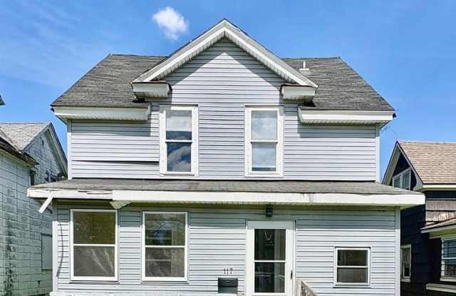 117 E. Fox - Available now photos photos