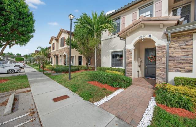 11527 SW 248th Ln Gallery 2