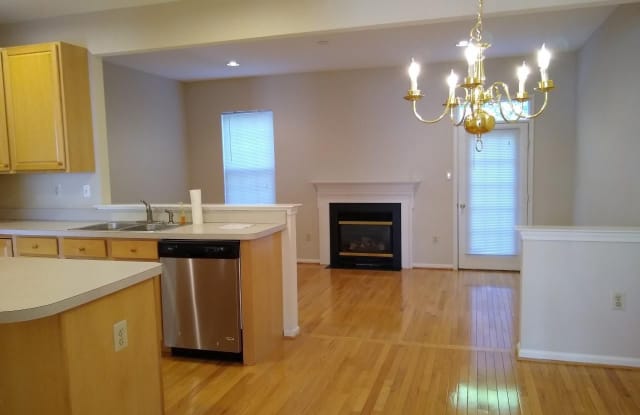 113 STRATFORD CT - 113 Stratford Court, Chester County, PA 19355