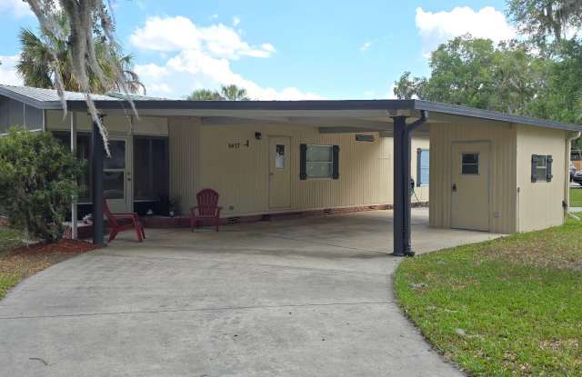 2 bed 2 baths with carport - 5477 Columbus Circle, Sumter County, FL 34785 2 bed 2 baths with carport - 5477 Columbus Circle, Sumter County, FL 34785