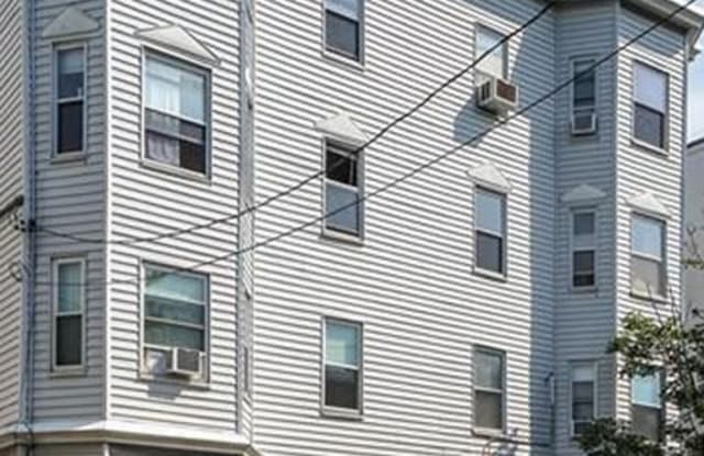 15 Aspinwall Ave - 15 Aspinwall Ave, Brookline, MA 02445