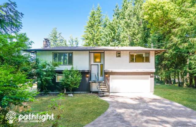 8785 Southeast Sedgwick Road - 8785 Southeast Sedgwick Road, Southworth, WA 98366