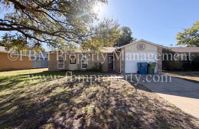 5108 S Colony Blvd - Stunning 3 Bedroom, 2 Bathroom Home in The Colony, TX! - 5108 South Colony Boulevard, The Colony, TX 75056