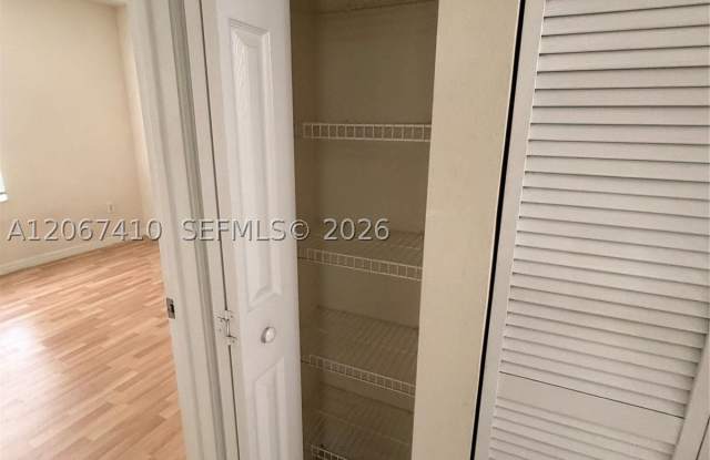 6492 Emerald Dunes Dr Gallery 4