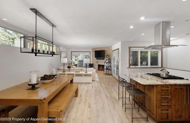 232 Meadow Ranch Drive photos photos