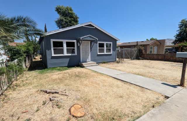 Remodeled 2 Bedroom 1 Bath Cottage Home photos photos
