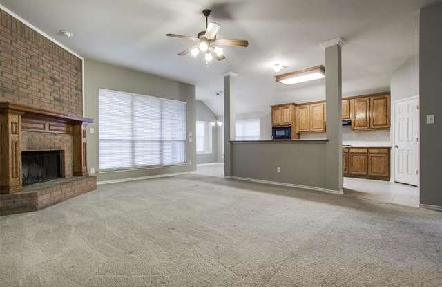 9607 Aristocrat Lane Gallery 3