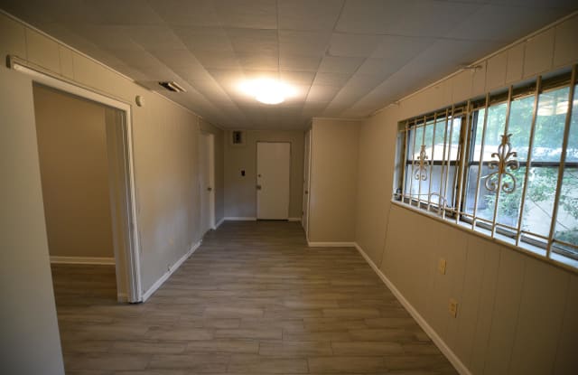 2412 E Cayuga St. - 2412 East Cayuga Street, Tampa, FL 33610