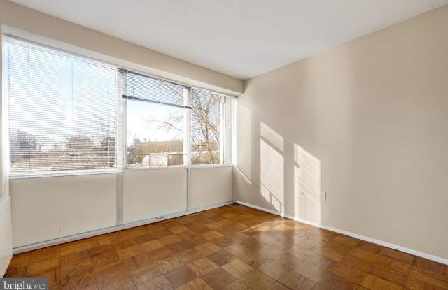 1311 DELAWARE Avenue SW Gallery 4