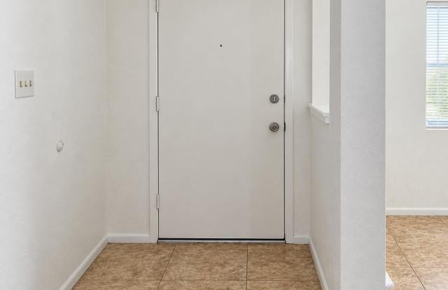 815 W Bluefield Avenue Gallery 4
