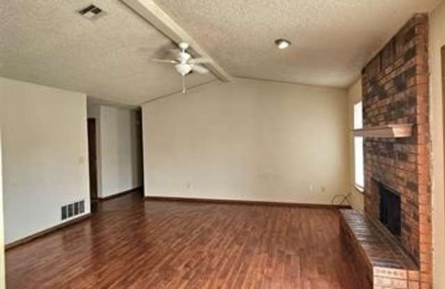 4325 W Reno Street Gallery 2