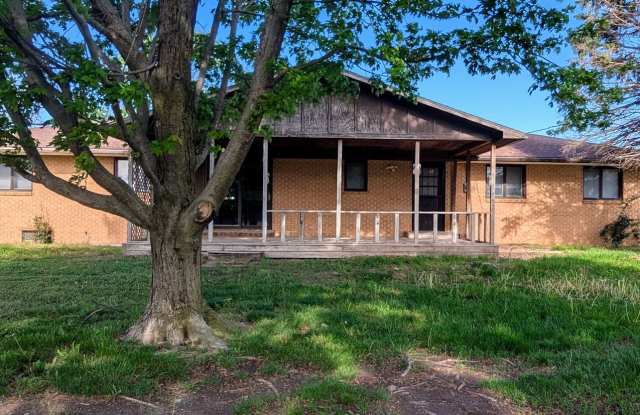 Spacious 3-Bedroom, 2-Bathroom Home Gallery 1