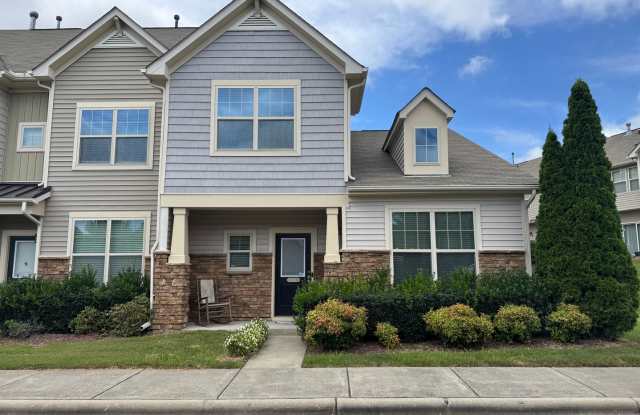 Bright  Spacious End Unit in Thompson Ridge photos photos