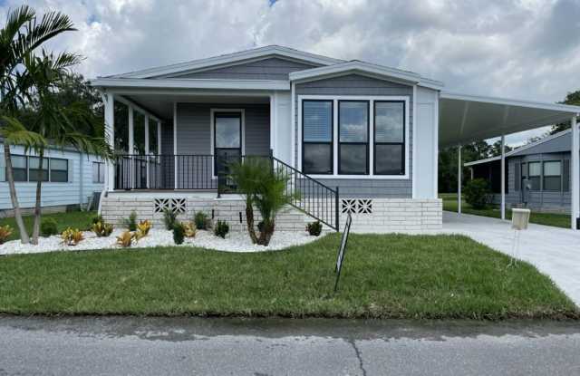 107 Country Club Dr. photos photos
