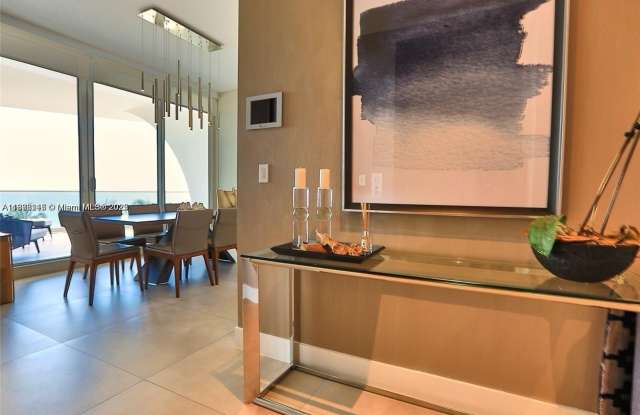 16901 Collins Ave photos photos