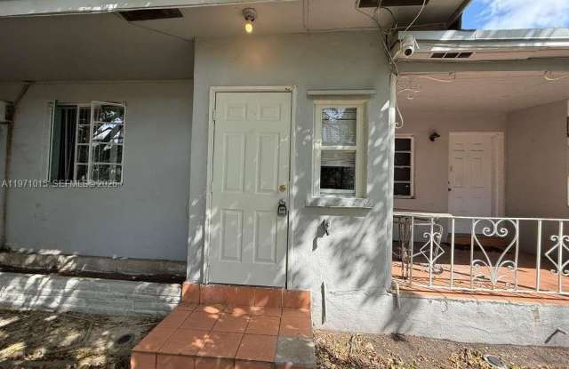 1751 NW 29th St photos photos