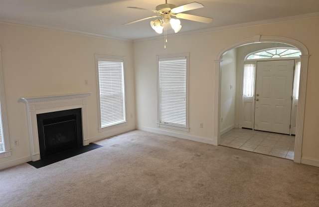 134 DEERWOOD DR Gallery 4