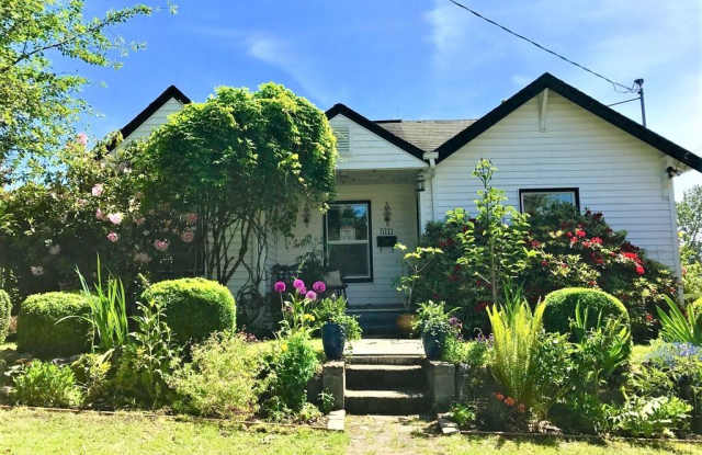 5111 S Fronternac St - 5111 South Frontenac Street, Seattle, WA 98118