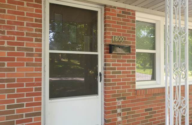 1600 West McCarty Street photos photos