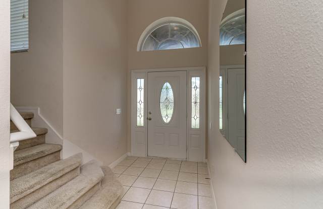 878 Sussex Dr Gallery 3