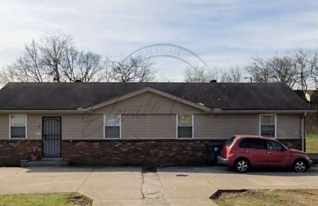 Roommate Wanted – Private Bedroom in 2-Bedroom Duplex in North Nashville (Month to Month Lease)! photos photos