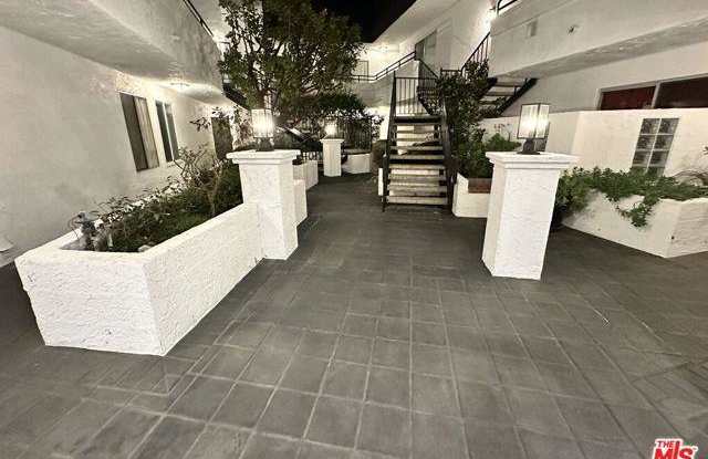 1741 Granville Avenue - 1741 Granville Avenue, Los Angeles, CA 90025