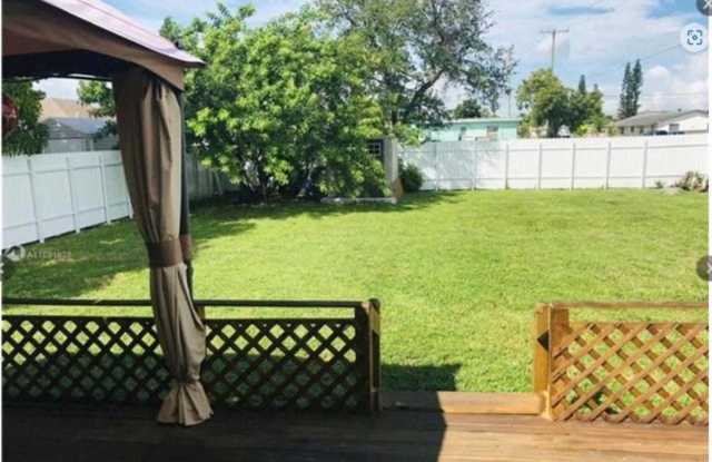 4201 SW 25th St # 4201, West Park, FL 33023 Gallery 4
