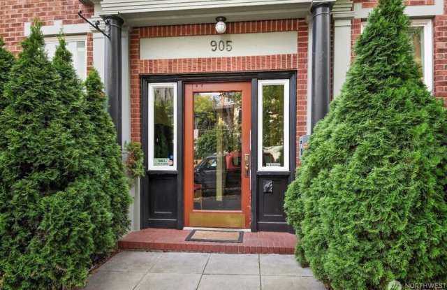 901 NE 43rd St - 901 Northeast 43rd Street, Seattle, WA 98105