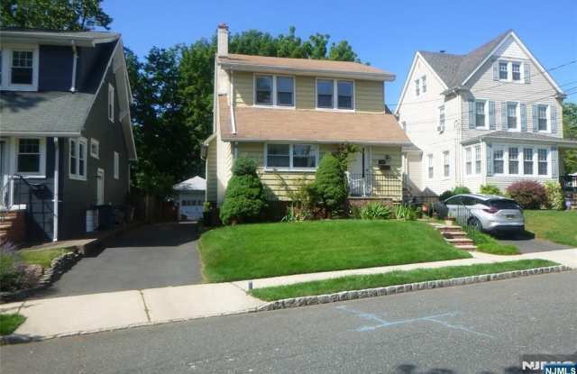 54 Sunnyside Avenue photos photos