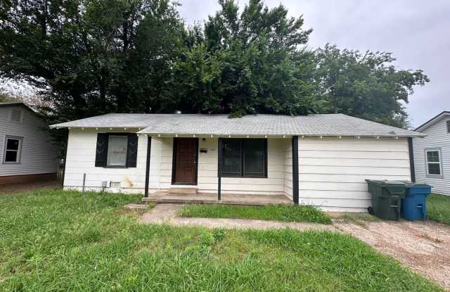 3 Bed 1 Bath MWC!!!! - 3409 Willow Creek Drive, Midwest City, OK 73110