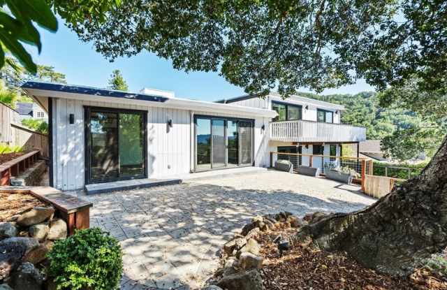 125 Convent Ct Gallery 1