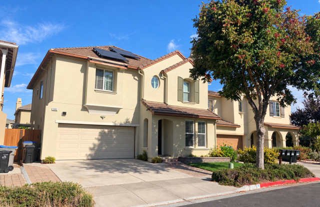 1083 Cotton Wood Court Gallery 1
