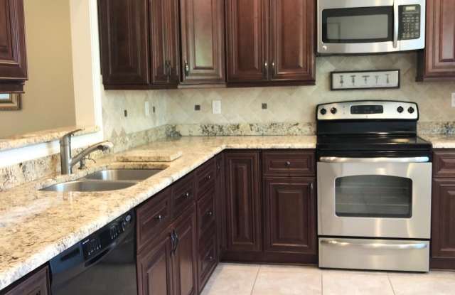 8089 WHITLERS CREEK COURT Gallery 4