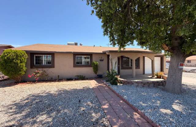 Single Story *NO* Carpet + *NO* HOA Avondale Home For Rent! photos photos
